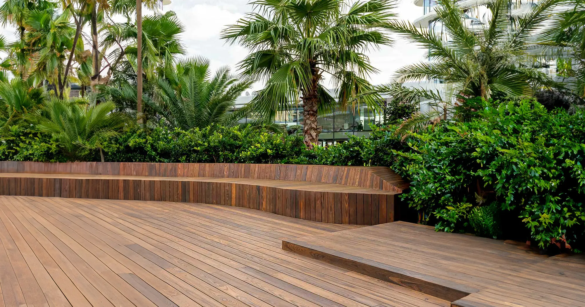 Banner Deck Thermowood 2